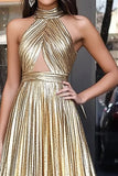 Oro Halter Neck A-Line metallico Cut-Out Abito lungo plissettato Prom
