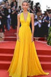 Abito da gala in chiffon increspato con scollo a V profondo giallo a una linea