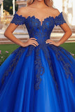 Scintillante Royal Blue Ball Gown Off the Shoulder Quinceanera Dress con applicazioni in pizzo