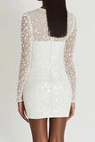 Bianco paillettes aderente scoop collo maniche lunghe abito corto di laurea