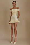 Off the Shoulder A-Line raso al ginocchio Little Dress bianco con volant
