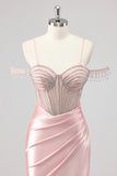 Sparkly Mermaid Cold Shoulder Beaded Abito da ballo rosa lungo con fessura