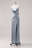 Increspato grigio blu Spaghetti Straps guaina abito da damigella d'onore con fessura