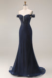 Abito da cerimonia lungo blu navy scintillante con spalle a sirena e perline