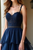 Navy A Line Spaghetti Straps Abito lungo da ballo con volant