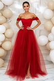 Rosso A-Line Off the Shoulder Tulle Ball Gown con fessura