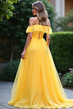 Giallo A Line Off La Spalla Ruffled Abito Da Ballo Lungo Con Fessura