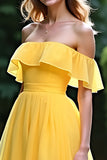 Giallo A Line Off La Spalla Ruffled Abito Da Ballo Lungo Con Fessura