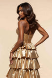 Dorato A-Line senza spalline increspato volant Ball Gown con fessura
