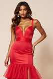 Sirena rossa Spaghetti Straps Ruffles Abito lungo da ballo con fessura