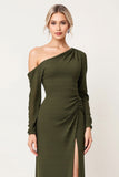Olive Sheath Abito da damigella d'onore a maniche lunghe con spacco