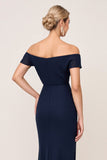 Navy chiffon Off the spalla increspato guaina abito da damigella d'onore con fessura