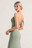 Olive One Spalla Increspato Chiffon Guaina Abito da damigella d'onore