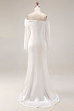 Abito da sposa sirena bianca a spalle scoperte con maniche lunghe