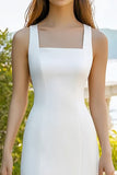 Abito da laurea midi in raso bianco con scollo quadrato