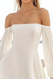 Una linea Off The Shoulder bianco abito da laurea