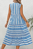 Abito estivo midi a linea A stampato bianco e blu