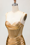 Metallic Satin increspato dorato Bodycon corsetto Abiti Da Cocktail con perline