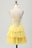 Giallo corsetto senza spalline A Line Tiered Abito da Cocktail