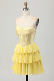 Giallo corsetto senza spalline A Line Tiered Abito da Cocktail