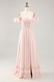Off The Shoulder Blush arruffato una linea abito da damigella d'onore con fessura