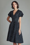 A Line V Neck Nero Bianco Polka Dots Dress con maniche corte