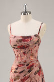 Dusty Rose increspato corsetto floreale lungo abito da damigella d'onore con fessura
