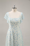 Blu floreale chiffon arruffato abito da damigella d'onore lungo con fessura