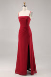 Rosso scuro increspato chiffon Spaghetti Straps lungo abito da damigella d'onore con fessura