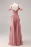 Dusty Rose Cold Shoulder Chiffon Increspato Abito da damigella d'onore lungo con fessura