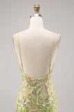 Vestito da cocktail aderente con paillettes verdi