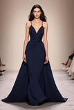 Blu scuro A-Line increspato Spaghetti Straps Abito da sera lungo