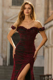 Abito da cerimonia lungo rosso modello sirena con corsetto e spalline sottili