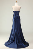 Navy Mermaid senza spalline corsetto in rilievo increspato lungo abito da ballo con fiocco