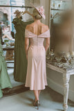 Blush Pink Off La Spalla Guaina Raso Madre Del Vestito Da Sposa