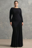 Abito formale a pieghe di sirena in chiffon in crepe nera taglia grande con volant