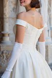 Corsetto bianco a spalle scoperte Abito da sposa Midi in linea con fiocchi