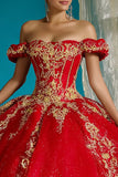 Abito da ballo con applichi rosso sulle spalle e vestito Quinceañera