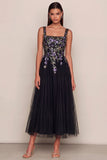 Abito midi nero in tulle appliquedato scollo quadrato