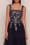 Abito midi nero in tulle appliquedato scollo quadrato