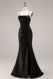 Abito elegante lungo da sirena con spallette di raso nero e fessura