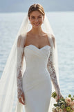 Abito da sposa in pizzo lungo in pizzo sirena avorio con applicazioni