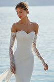Abito da sposa in pizzo lungo in pizzo sirena avorio con applicazioni