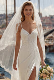 Abito da sposa lungo con spallette in pizzo in avorio con spallone e apertura