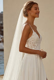 Abito da sposa in chiffon in pizzo in piletta in avorio