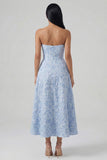 Abito Midi blu Jacquard senza spalline con una linea A a spacca