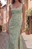 Vestito da cerimonia a sacco a fiori di salvia polverosa con scollo quadrato