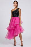 Abito formale fucsia e nero con paillettes a una spalla e arricciati