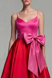 Fucsia e rosso Abito formale midi con fiocco a spalline di raso A Line