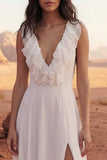 Abito da sposa da spiaggia Maxi avorio con volant a V-Line con spacco